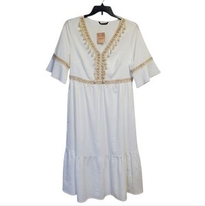 BloomChic White and Gold Midi Dress